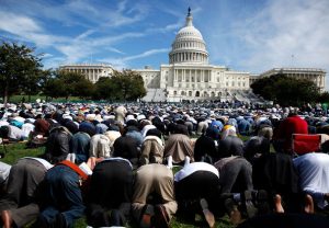 muslims_pray_capitol